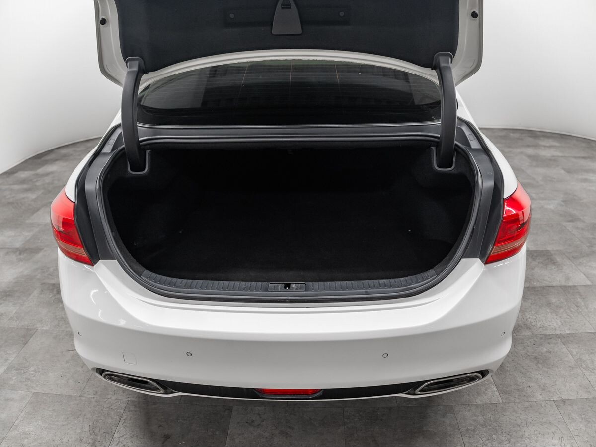 Kia Quoris 2013 - фото автомобиля