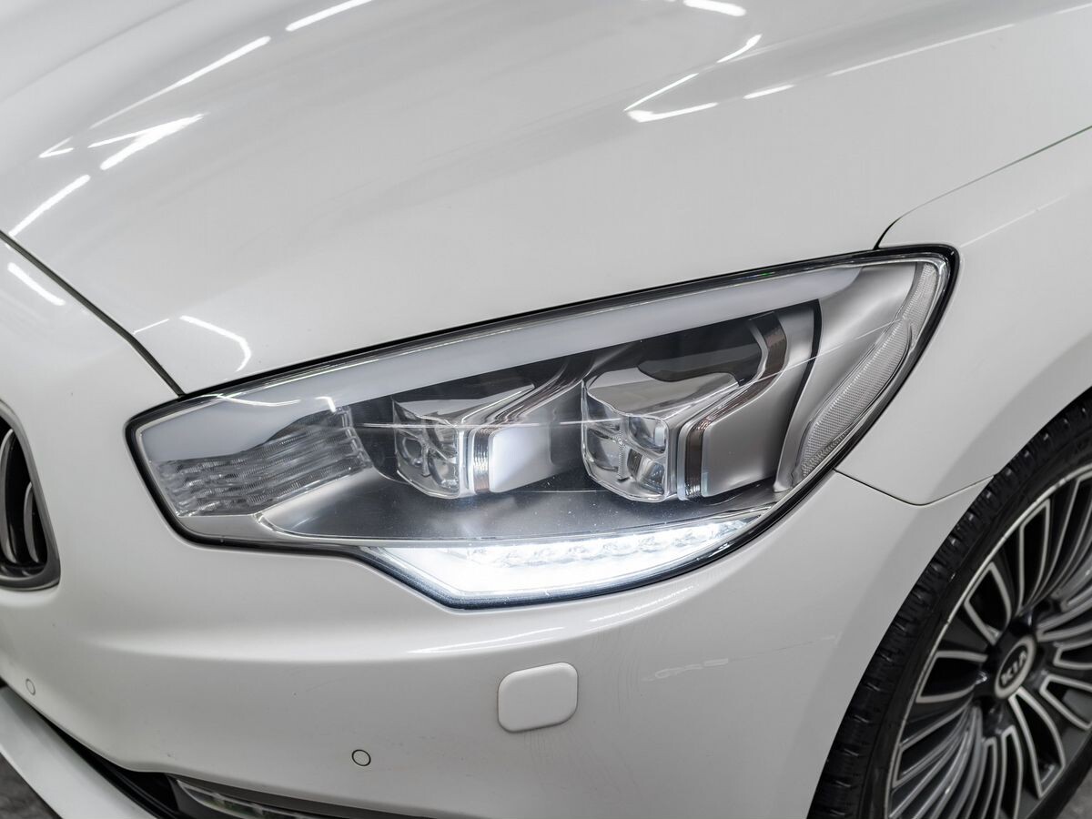 Kia Quoris 2013 - фото автомобиля