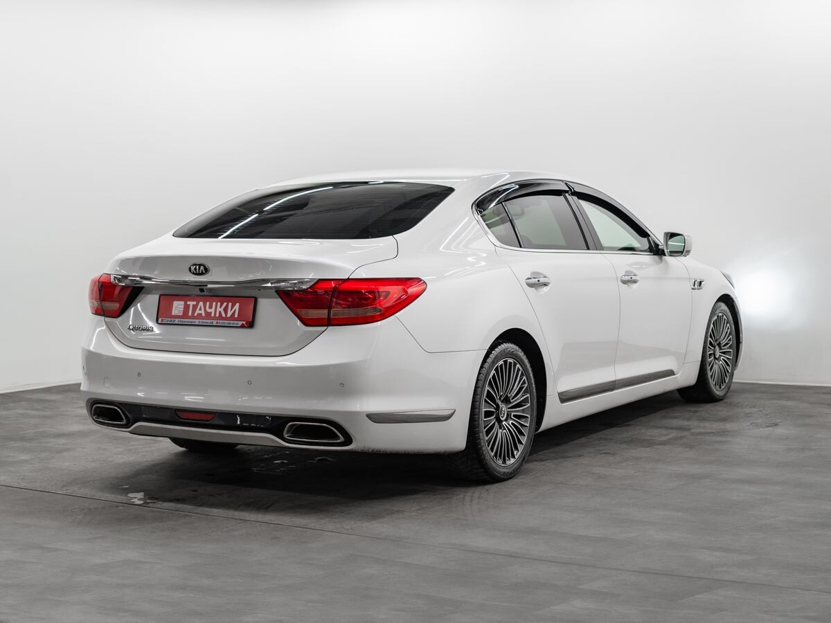 Kia Quoris 2013 - фото автомобиля