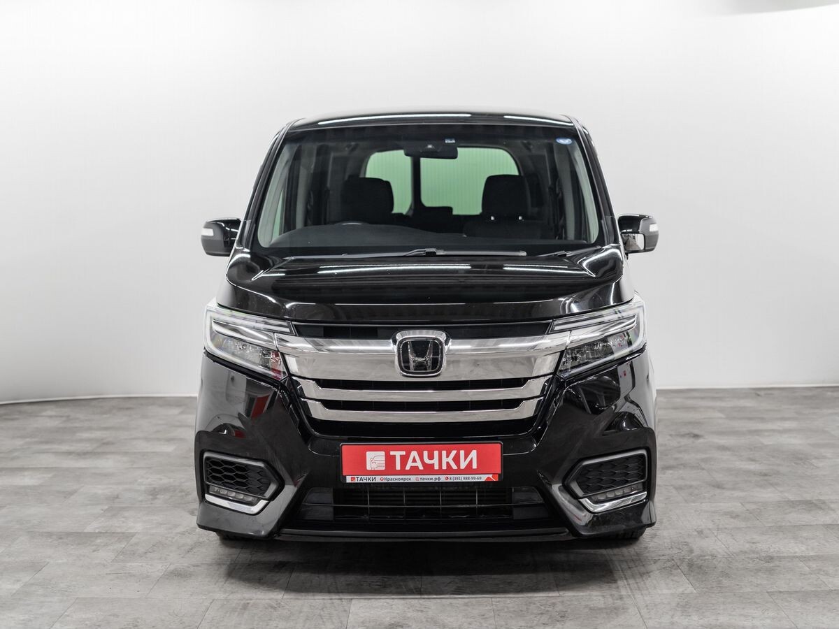 Honda Stepwgn 2019 - фото автомобиля