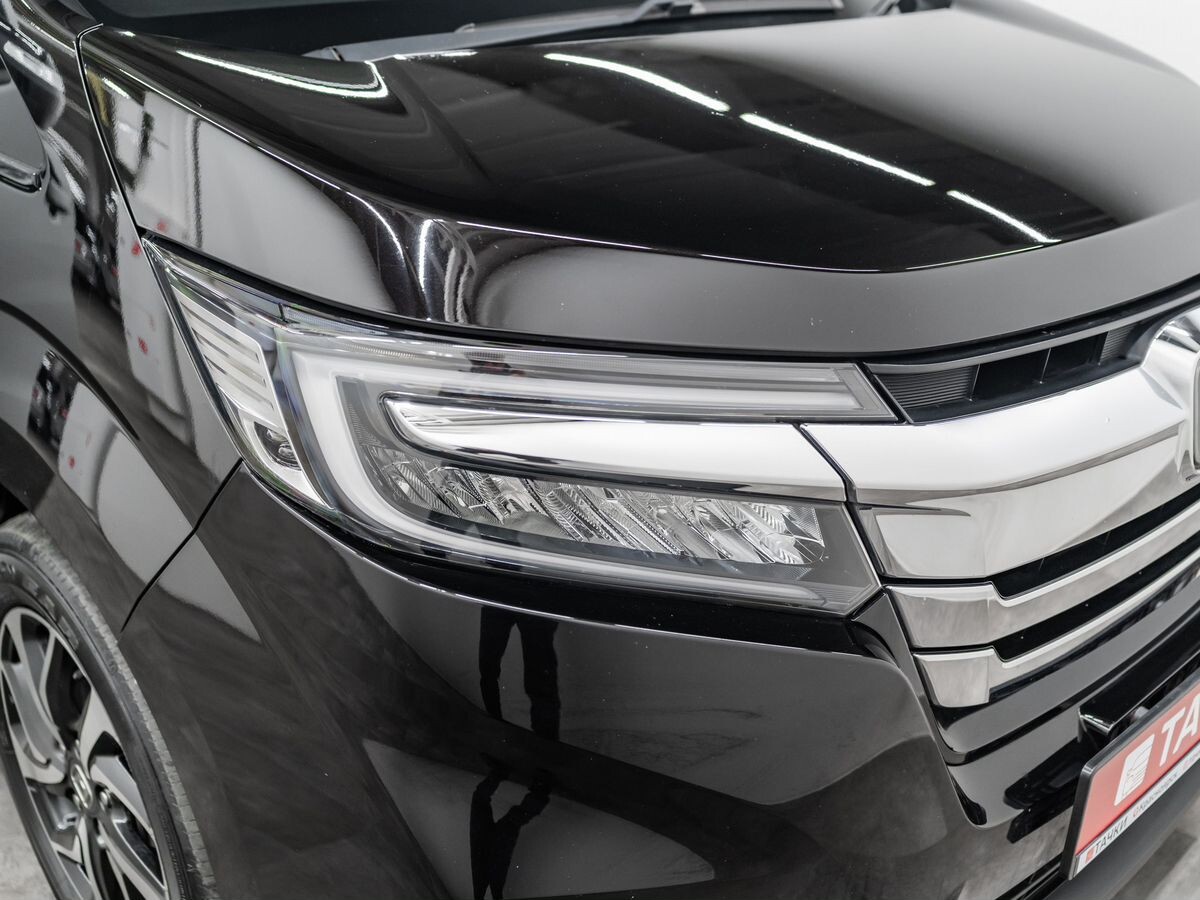 Honda Stepwgn 2019 - фото автомобиля