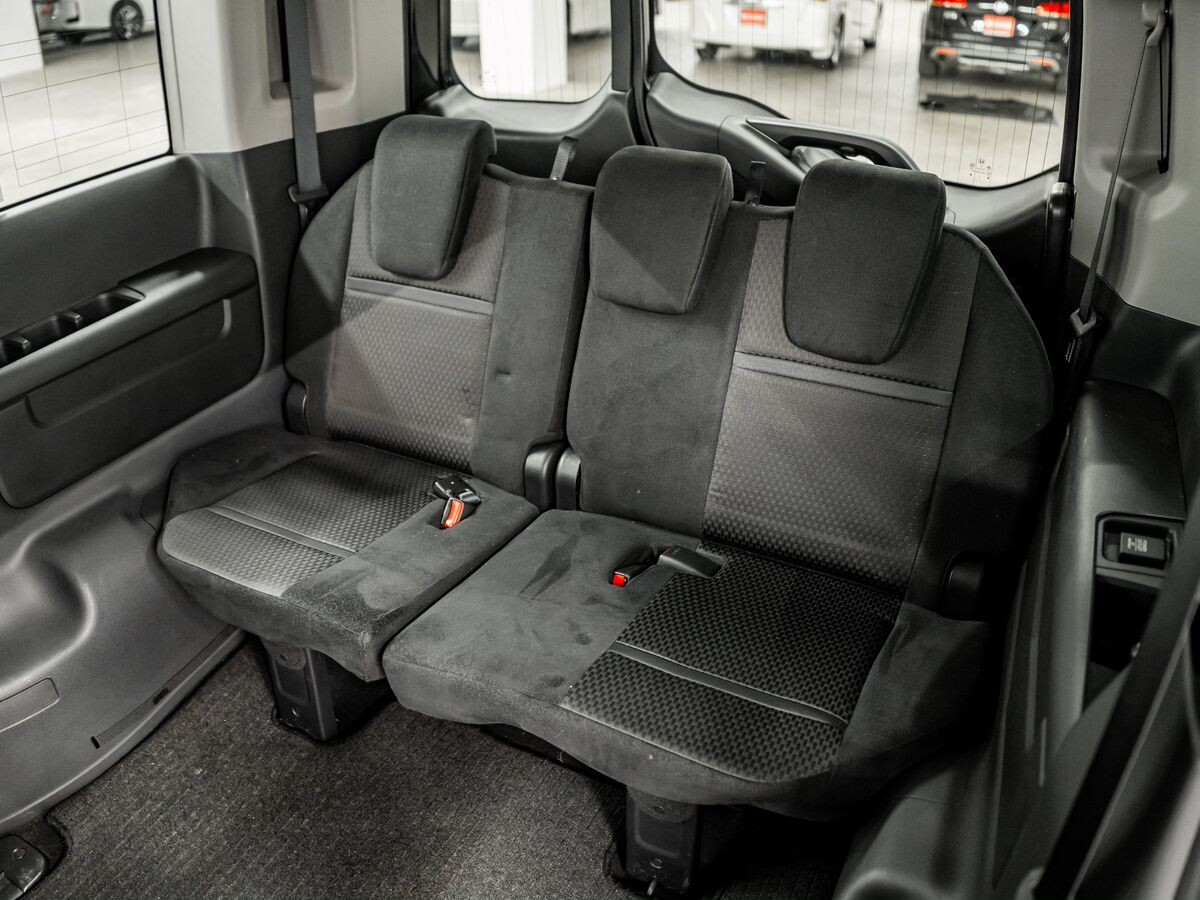 Honda Stepwgn 2019 - фото автомобиля