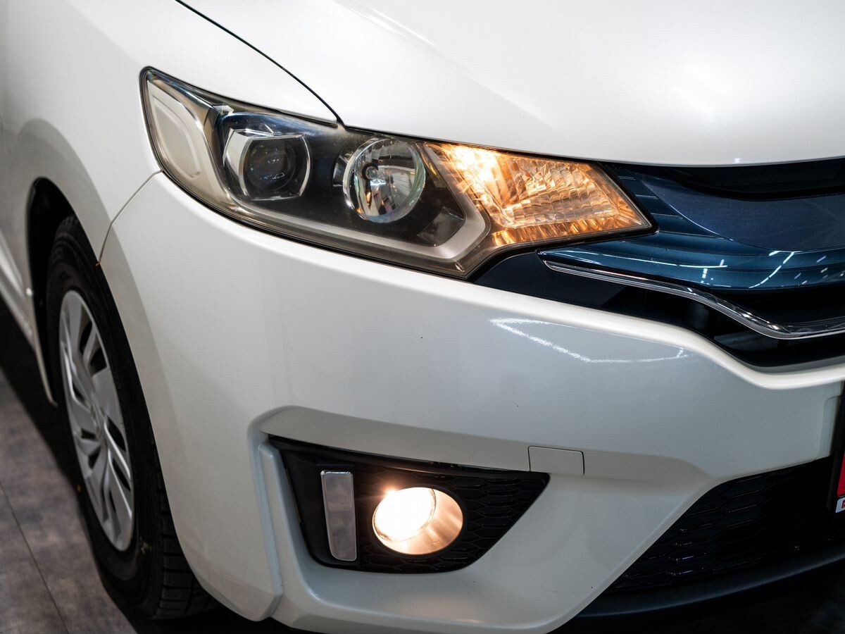 Honda Fit 2013 - фото автомобиля