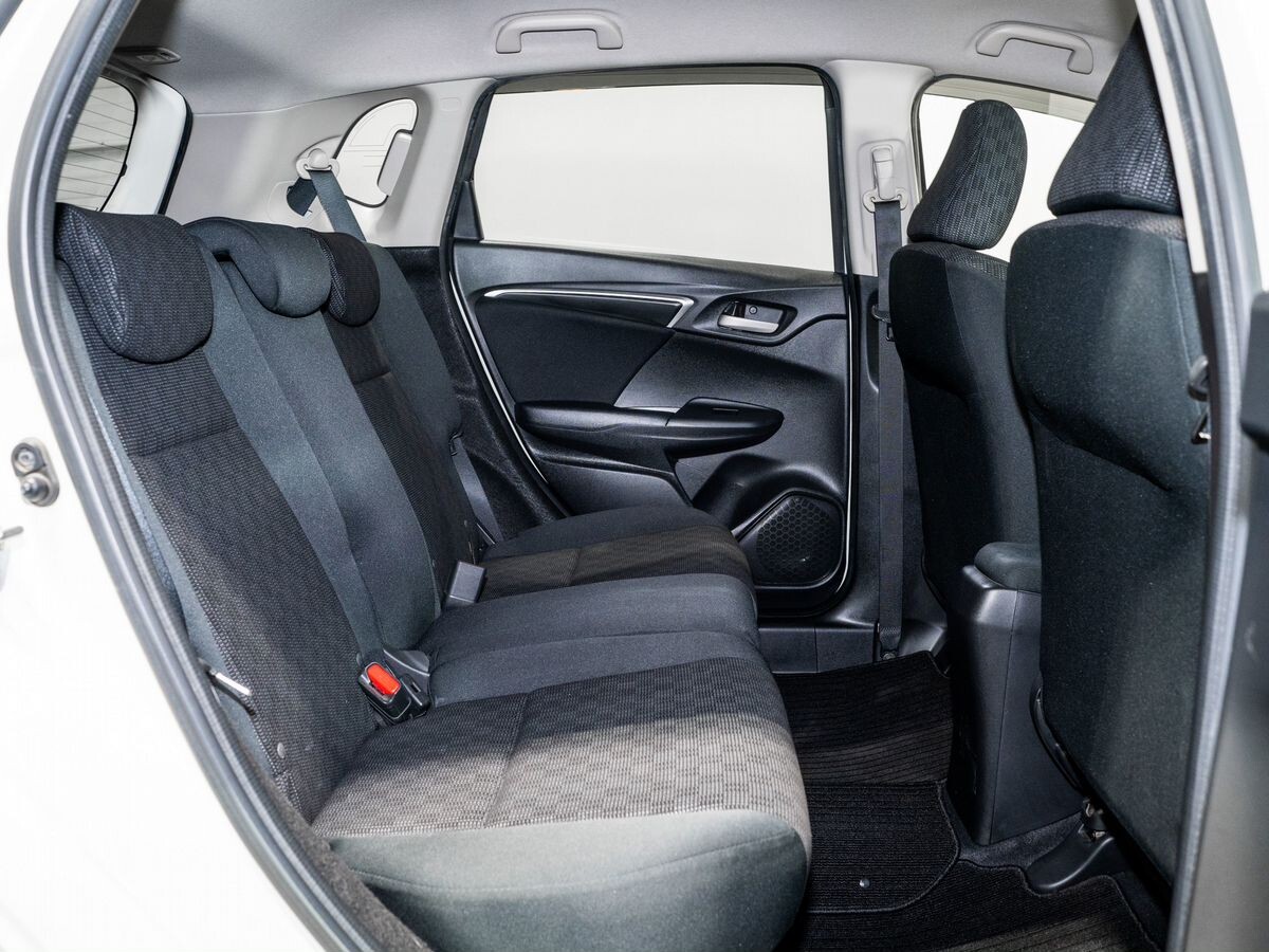 Honda Fit 2013 - фото автомобиля