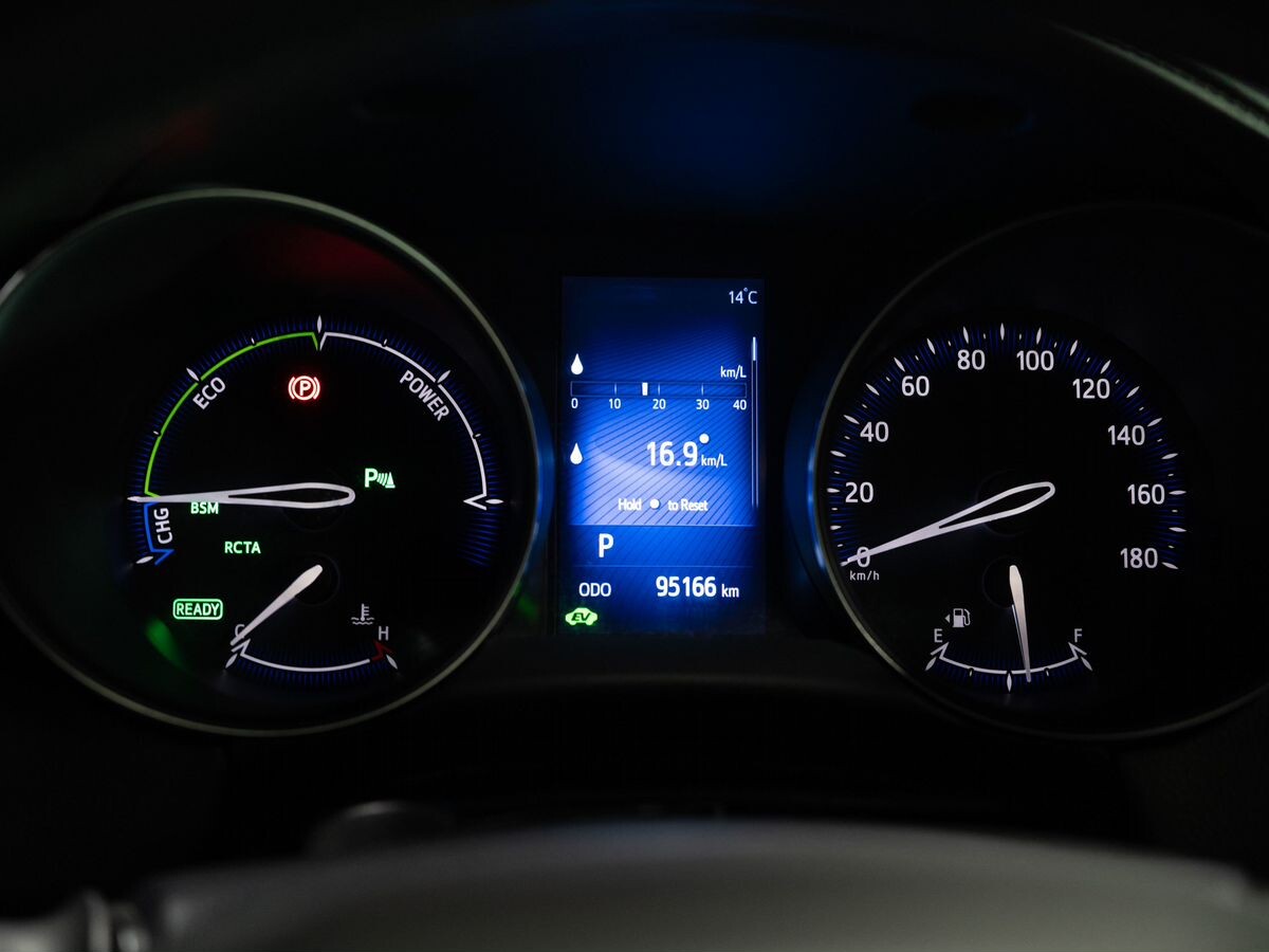Toyota C-HR 2018 - фото автомобиля