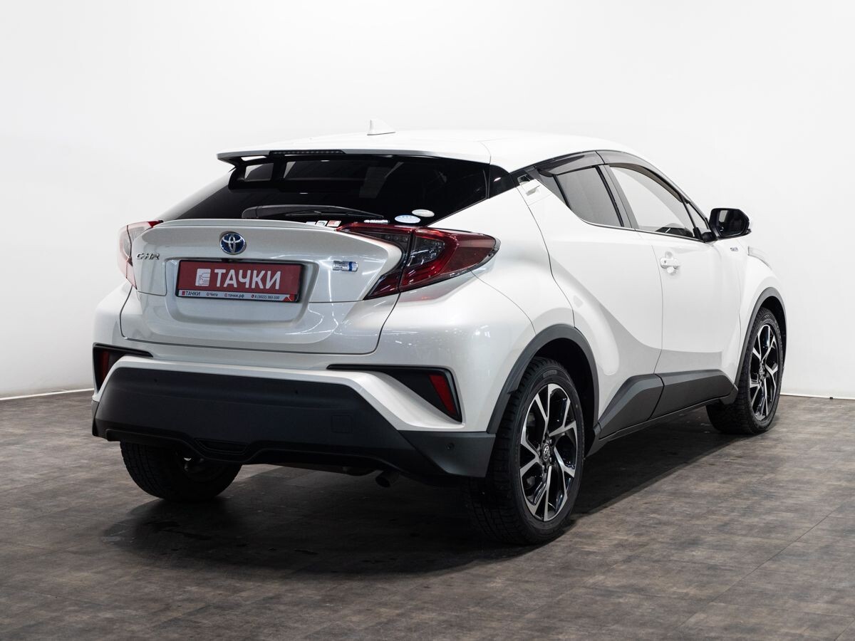 Toyota C-HR 2018 - фото автомобиля