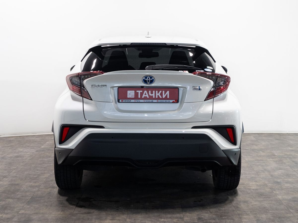 Toyota C-HR 2018 - фото автомобиля
