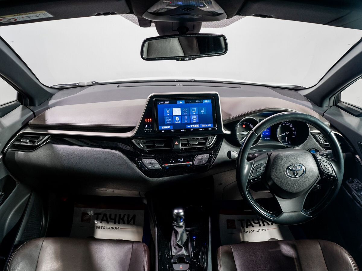 Toyota C-HR 2018 - фото автомобиля