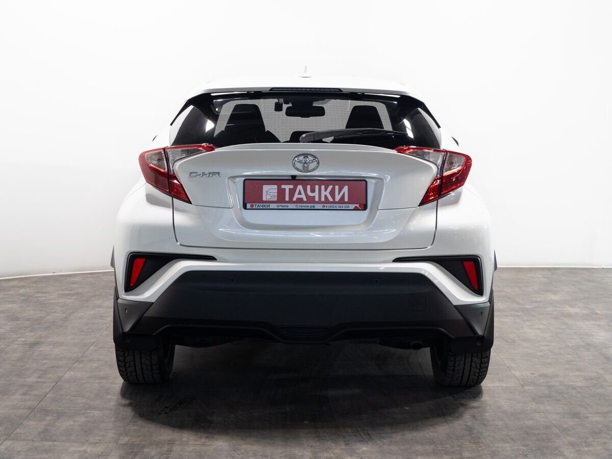 Toyota C-HR 2016 - фото автомобиля