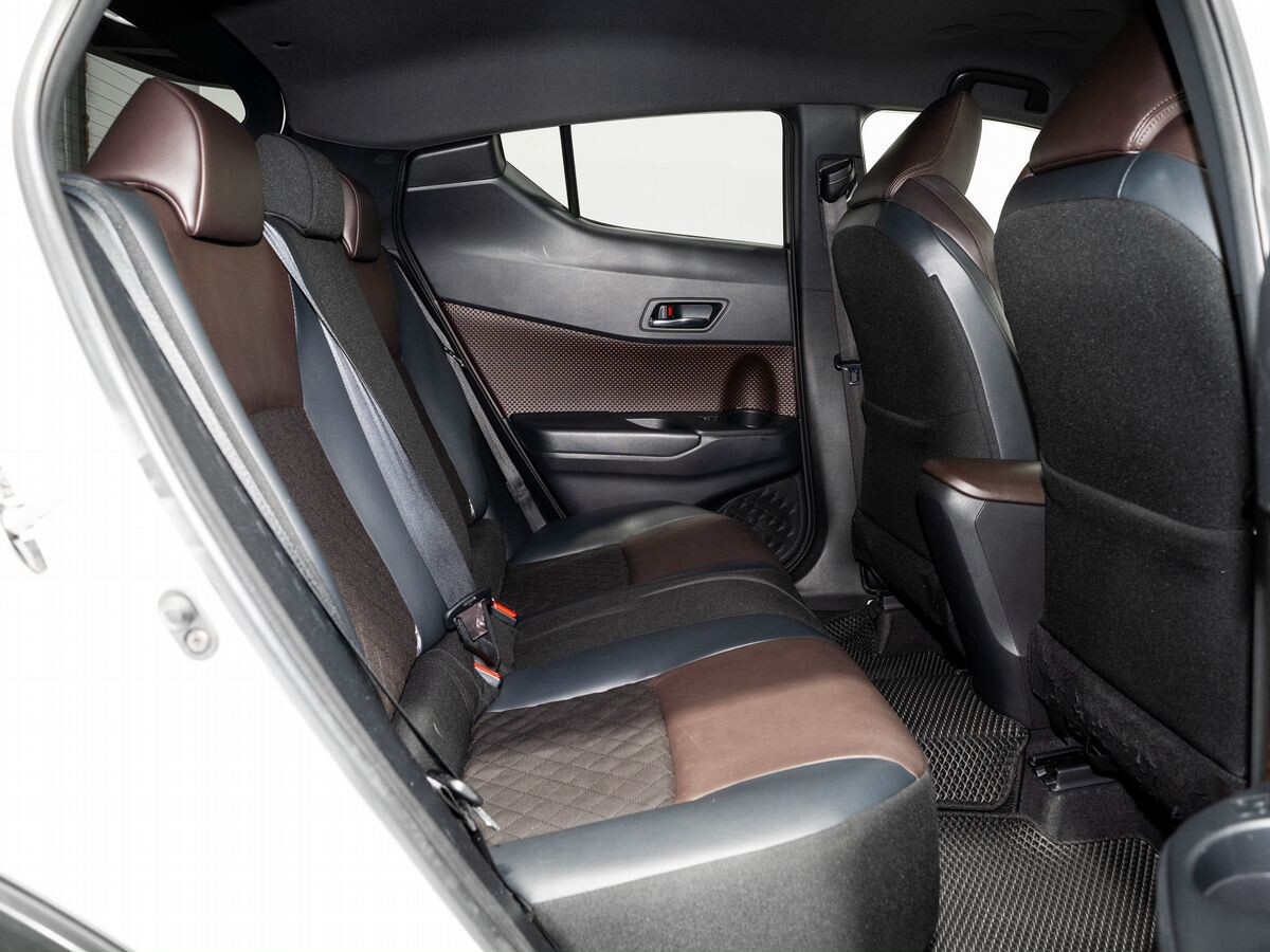 Toyota C-HR 2016 - фото автомобиля