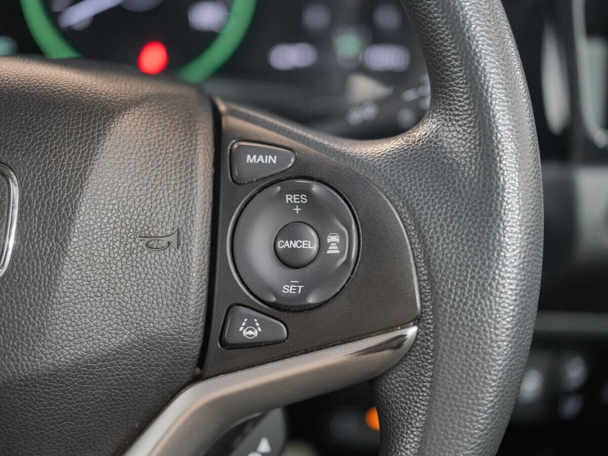 Honda Shuttle 2019 - фото автомобиля