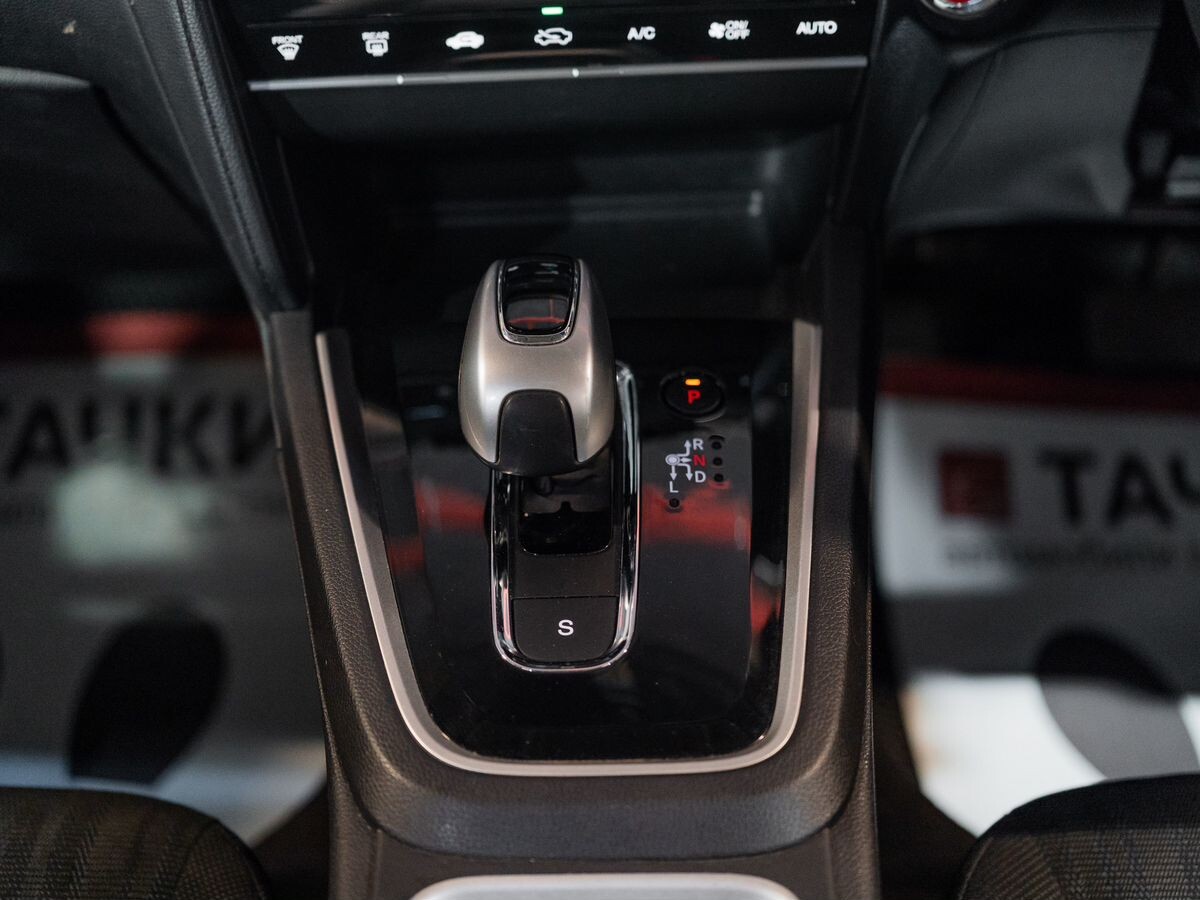 Honda Shuttle 2019 - фото автомобиля