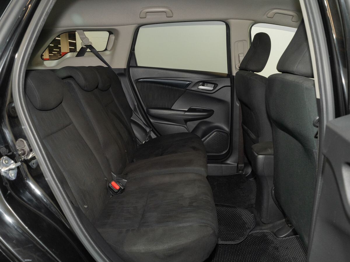 Honda Shuttle 2019 - фото автомобиля