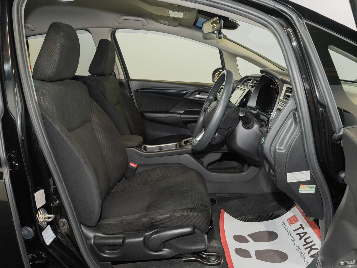 Honda Shuttle 2019 - фото автомобиля