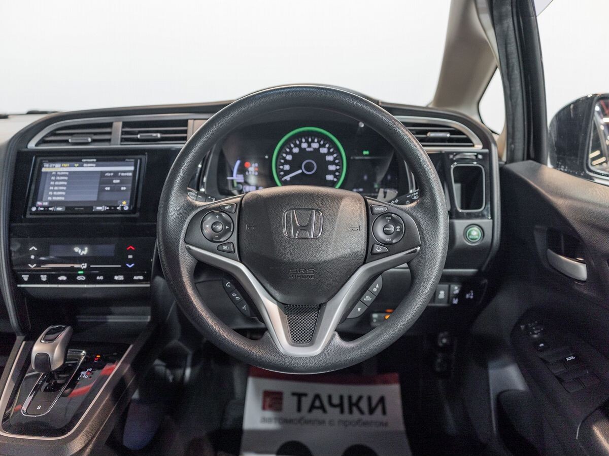 Honda Shuttle 2019 - фото автомобиля
