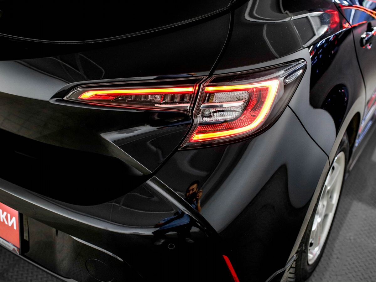 Toyota Corolla 2019 - фото автомобиля