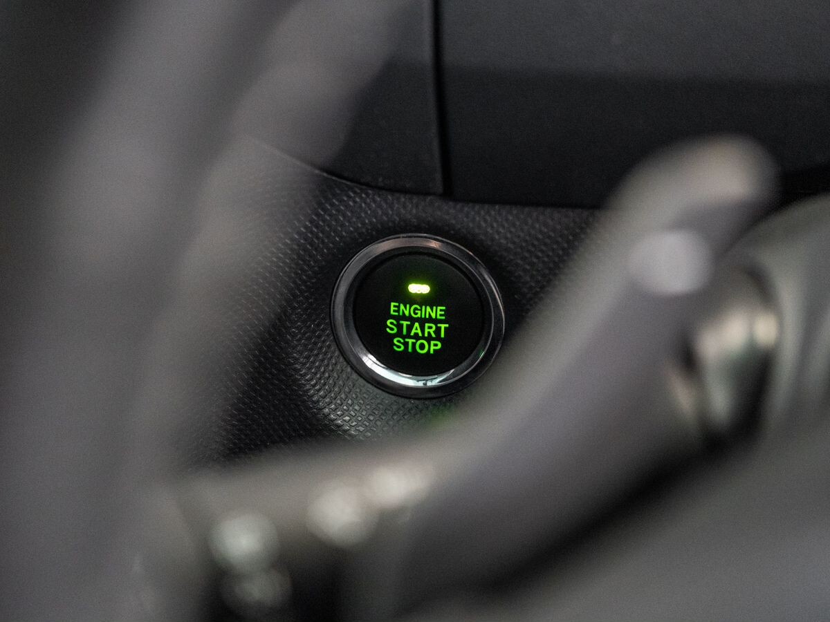 Toyota Ractis 2010 - фото автомобиля