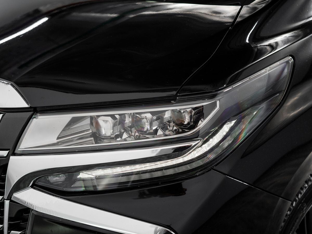 Toyota Alphard 2018 - фото автомобиля