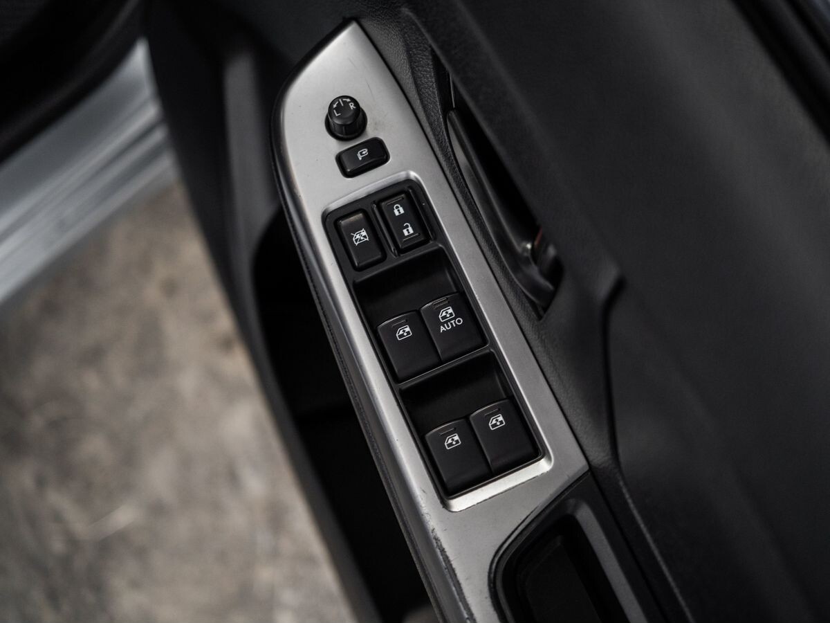 Subaru Impreza 2015 - фото автомобиля