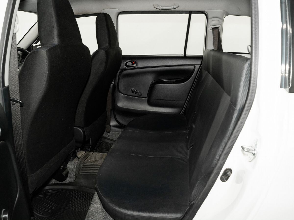 Toyota Probox 2017 - фото автомобиля