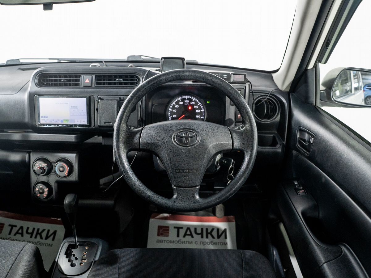 Toyota Probox 2017 - фото автомобиля