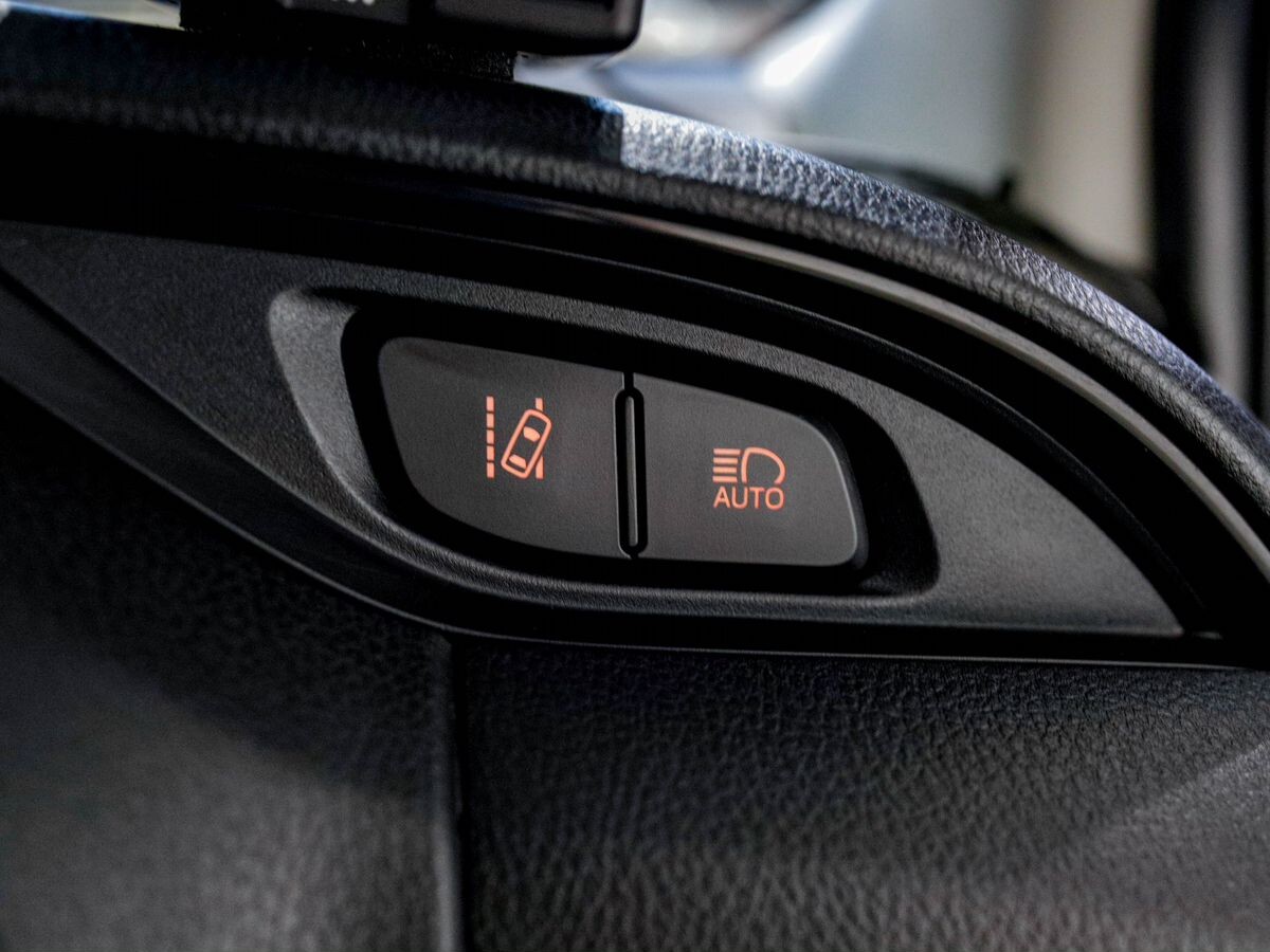 Toyota Vitz 2017 - фото автомобиля