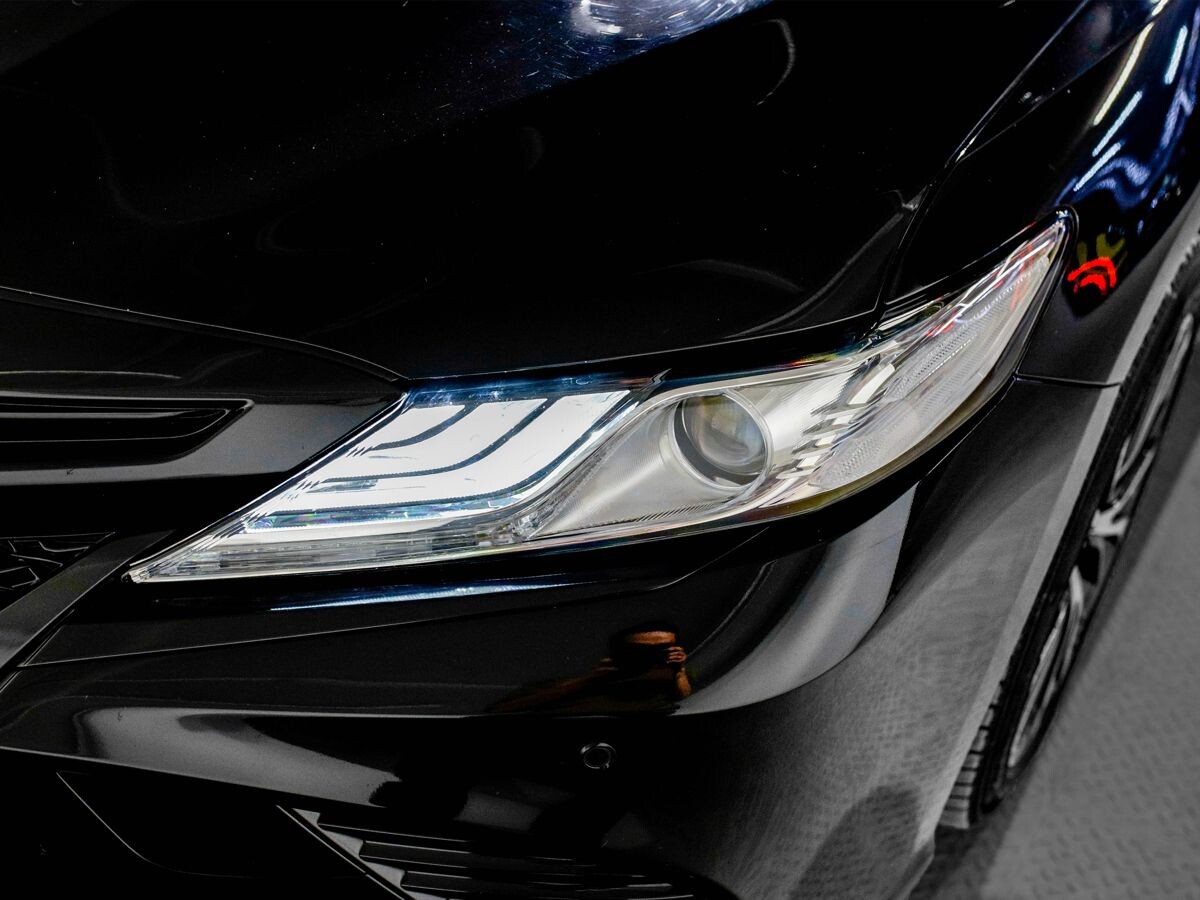 Toyota Camry 2019 - фото автомобиля