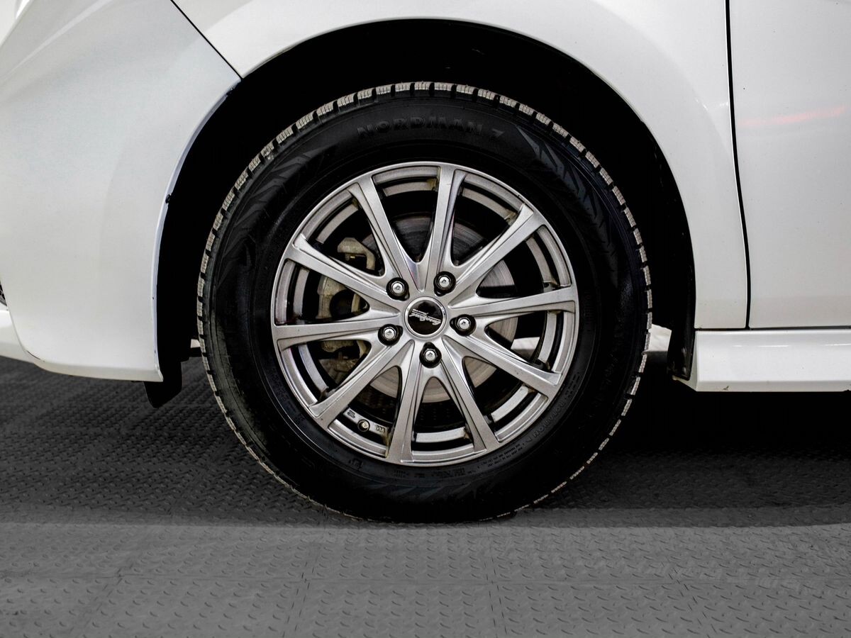Honda Stepwgn 2015 - фото автомобиля