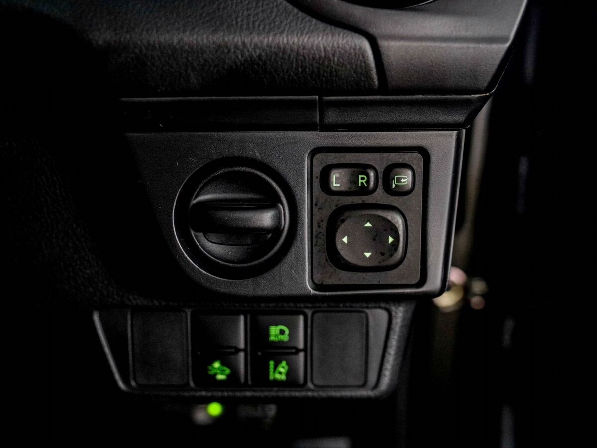 Toyota Corolla Axio 2016 - фото автомобиля