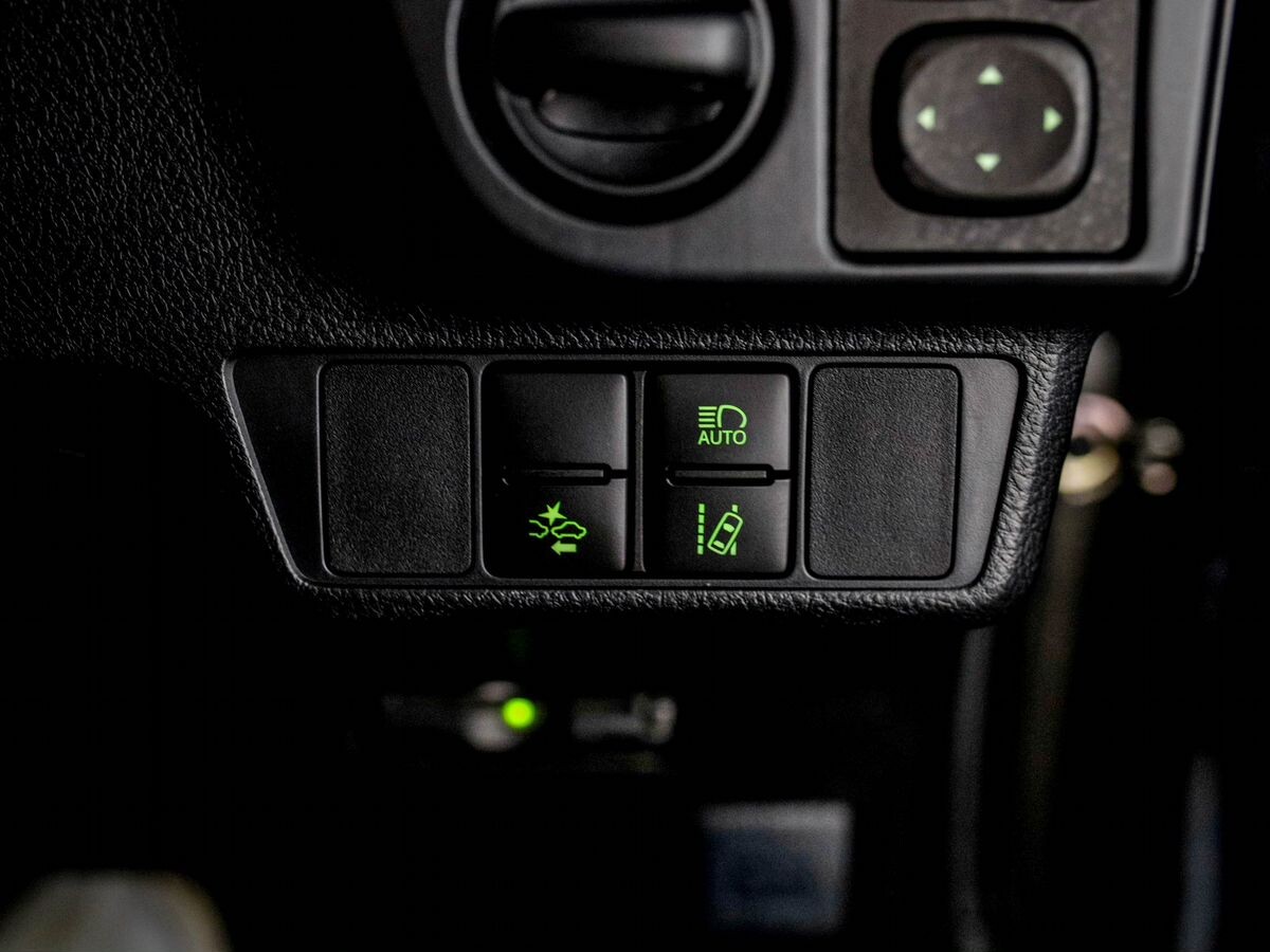 Toyota Corolla Axio 2016 - фото автомобиля