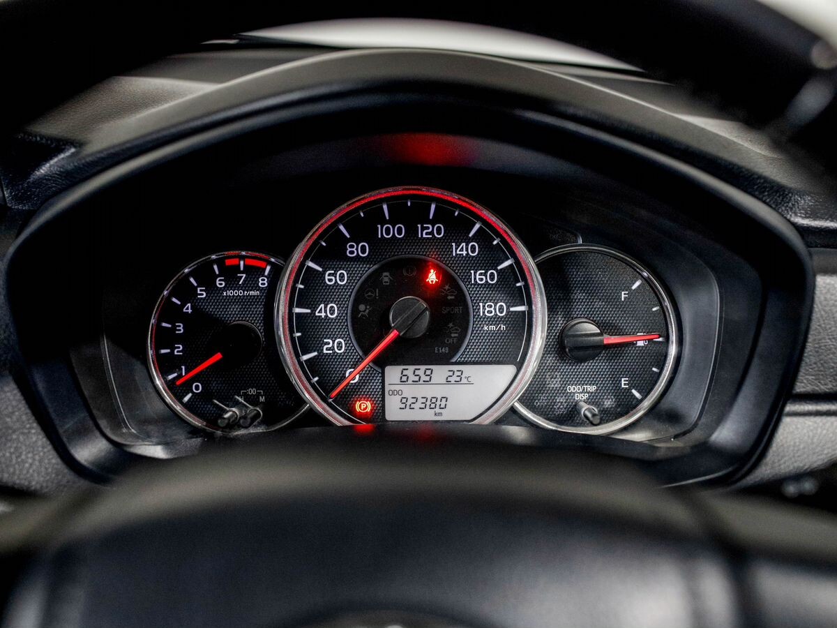 Toyota Corolla Axio 2016 - фото автомобиля