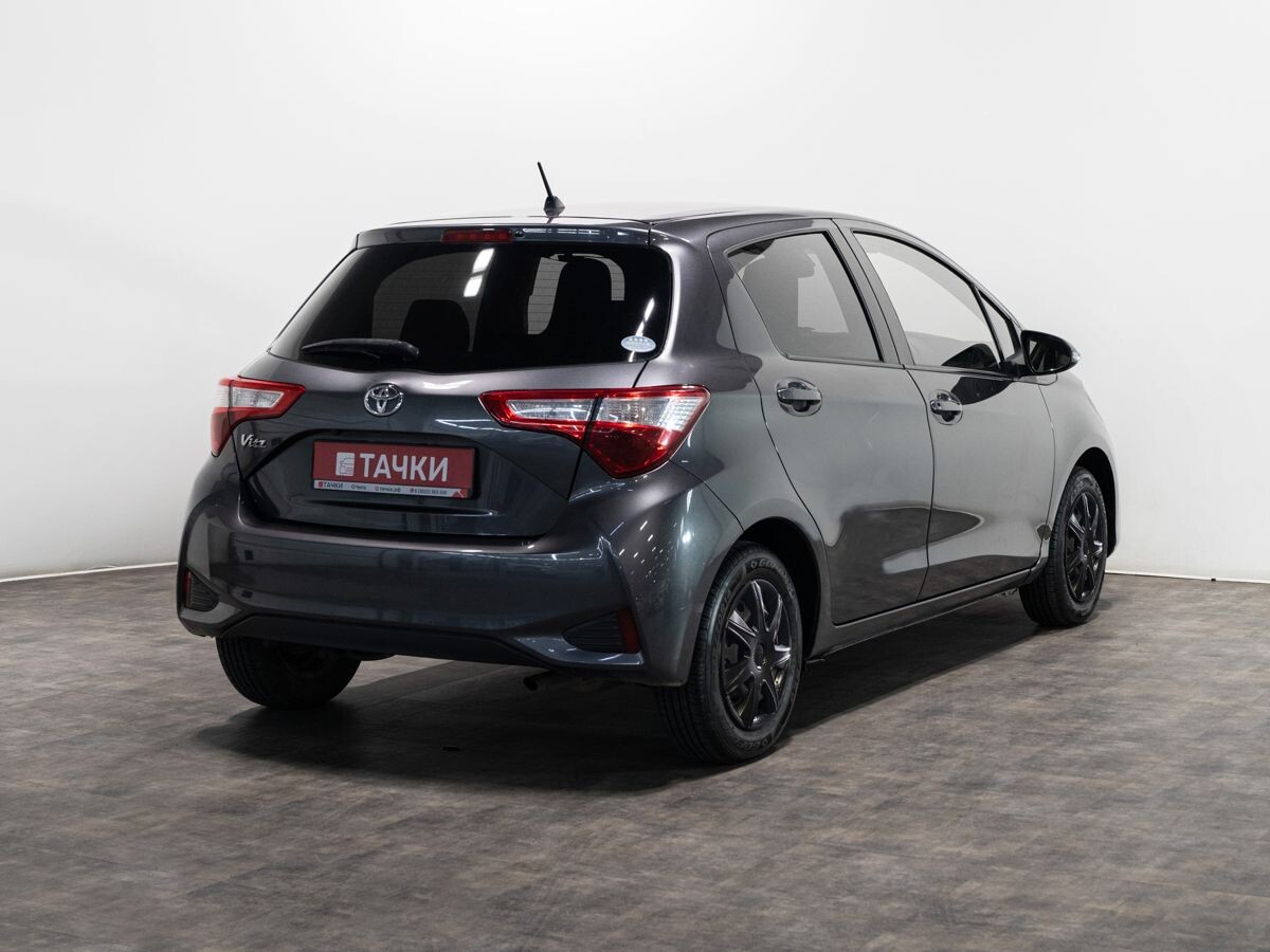 Toyota Vitz 2018 - фото автомобиля