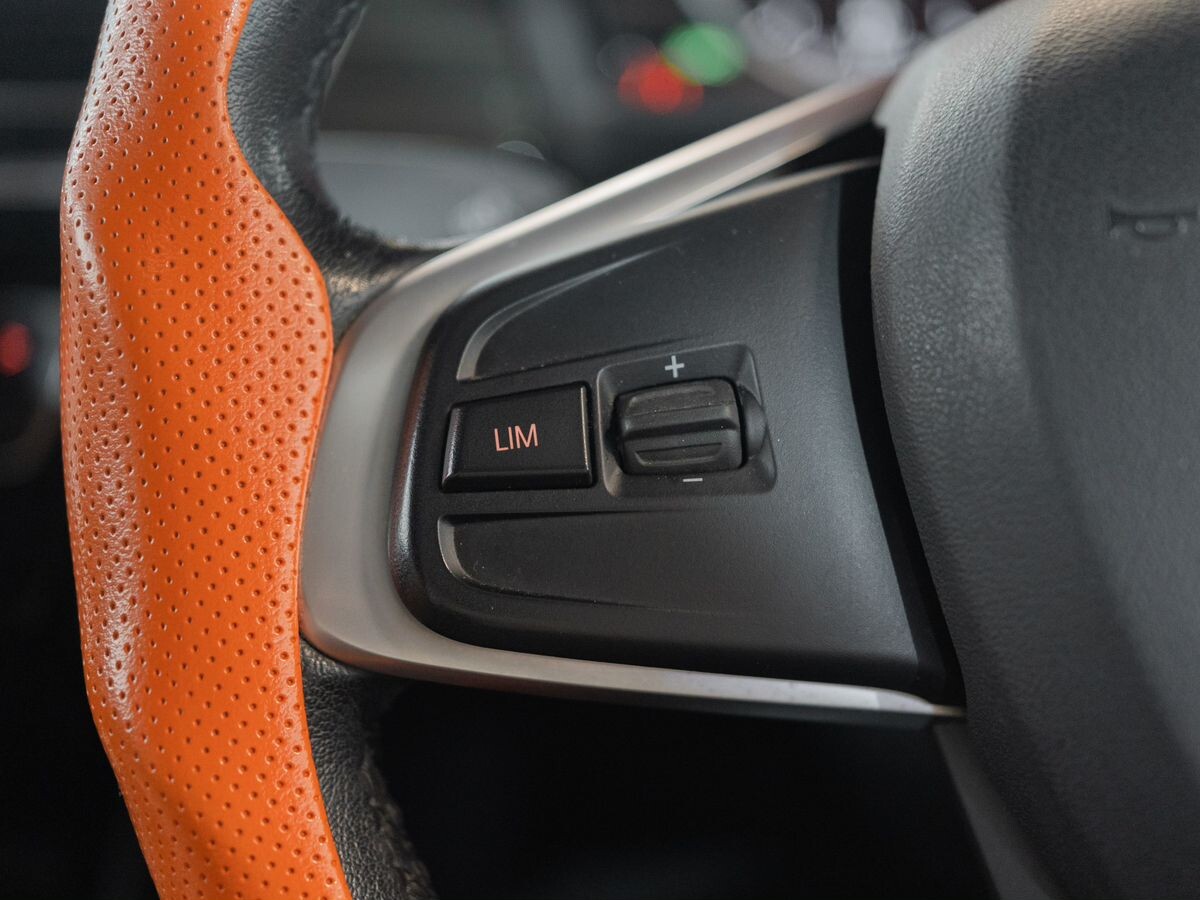 BMW 2-Series Active Tourer 2016 - фото автомобиля