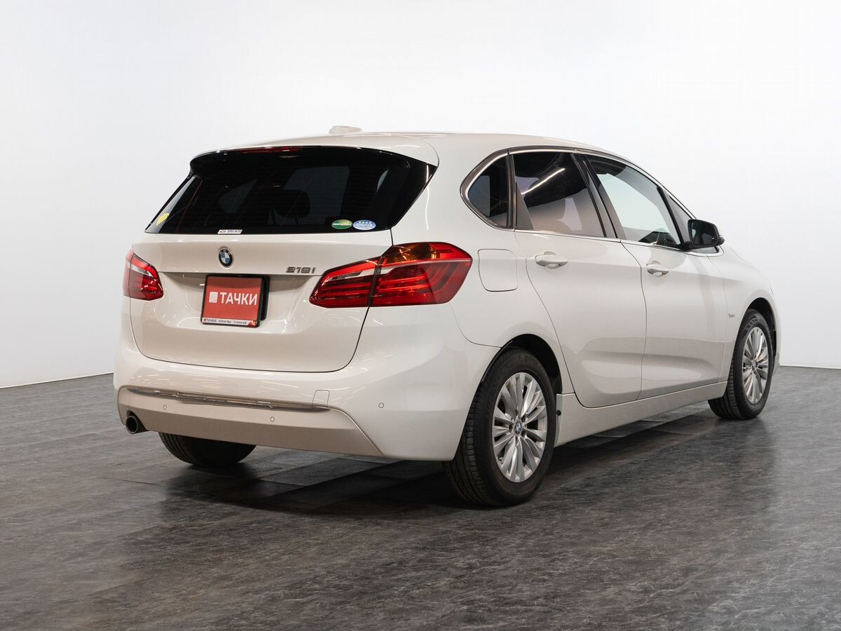 BMW 2-Series Active Tourer 2016 - фото автомобиля
