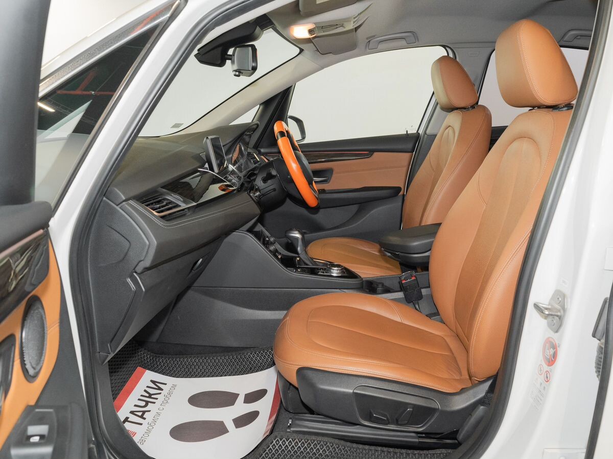 BMW 2-Series Active Tourer 2016 - фото автомобиля