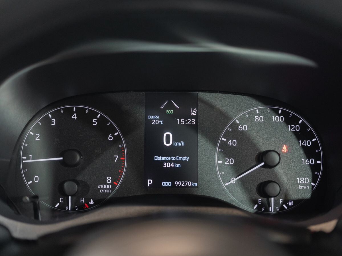 Toyota Yaris 2020 - фото автомобиля