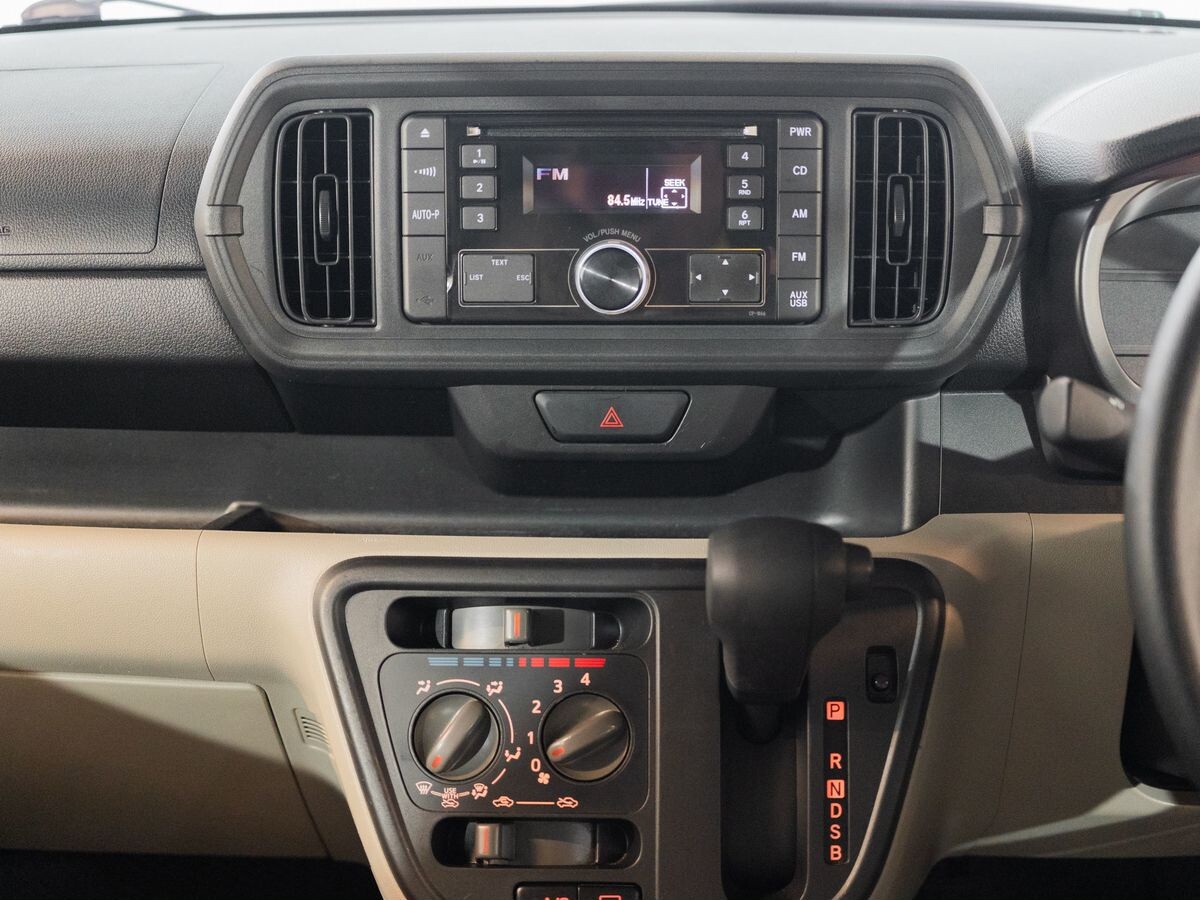Toyota Passo 2018 - фото автомобиля