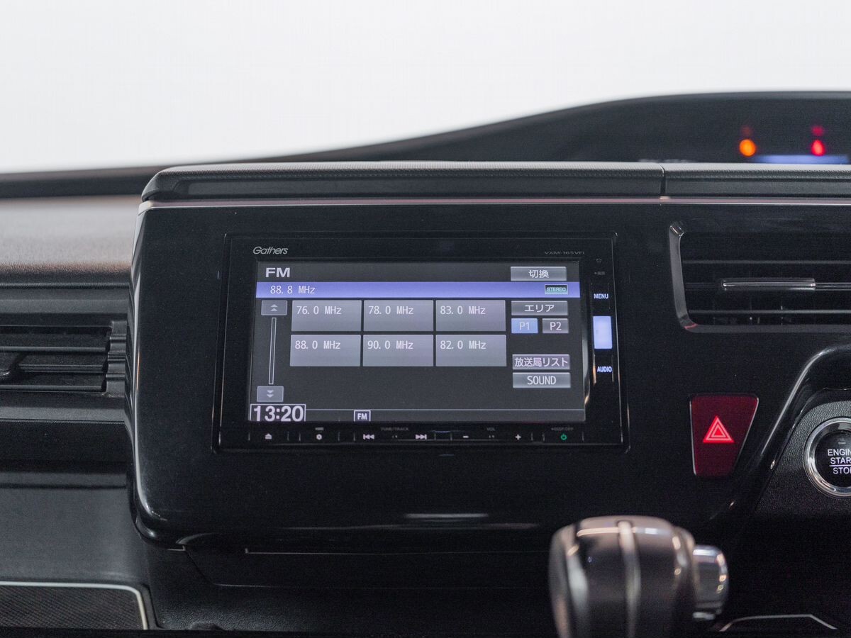 Honda Stepwgn 2015 - фото автомобиля