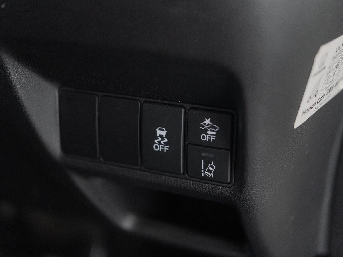 Honda Stepwgn 2015 - фото автомобиля