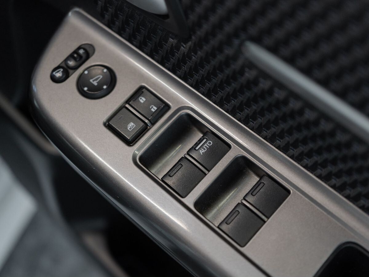 Honda Stepwgn 2015 - фото автомобиля