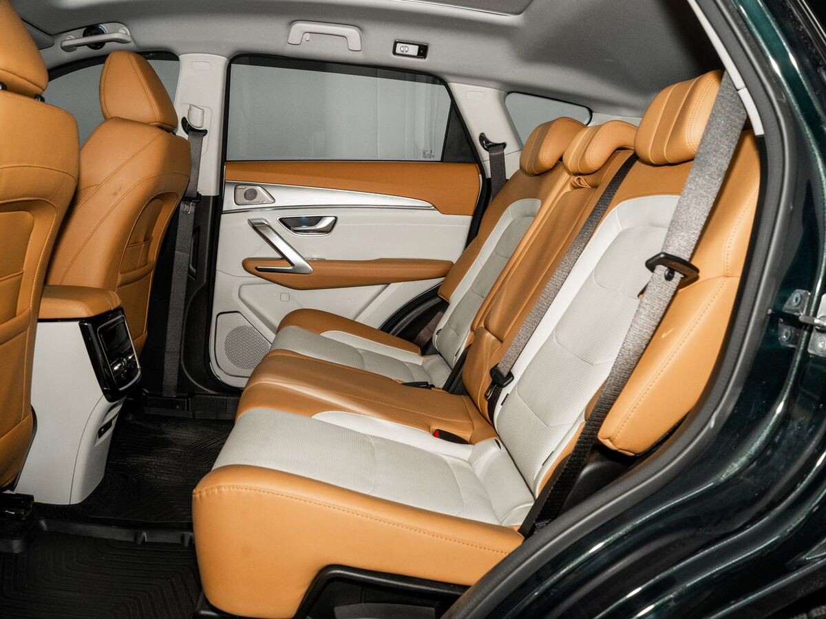 Jetour X70 Plus 2025 - фото автомобиля