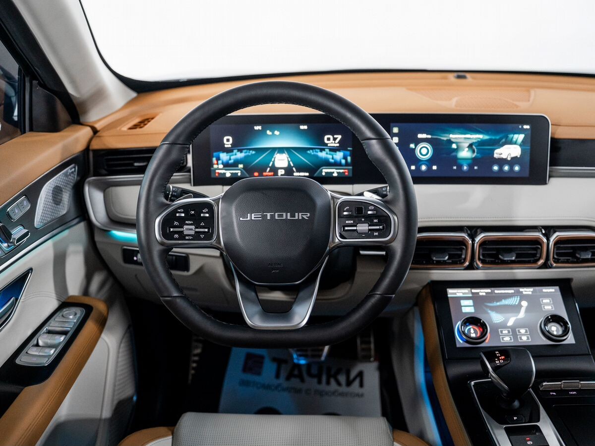 Jetour X70 Plus 2025 - фото автомобиля