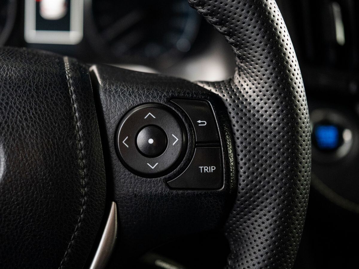 Toyota RAV4 2015 - фото автомобиля