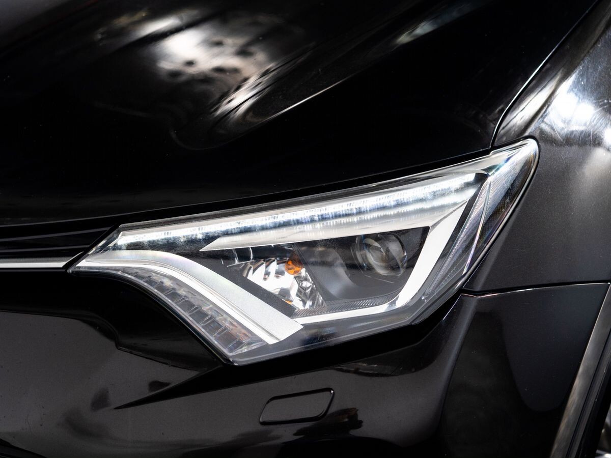 Toyota RAV4 2015 - фото автомобиля