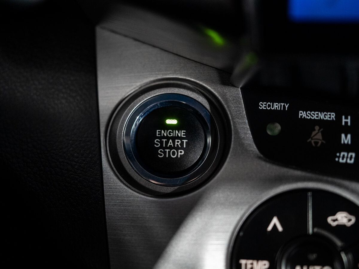 Toyota RAV4 2010 - фото автомобиля