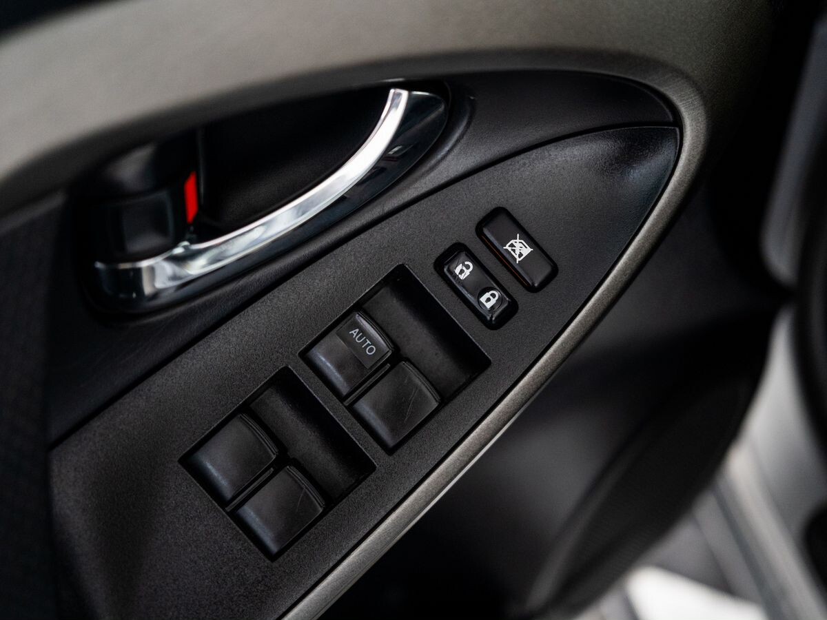 Toyota RAV4 2010 - фото автомобиля