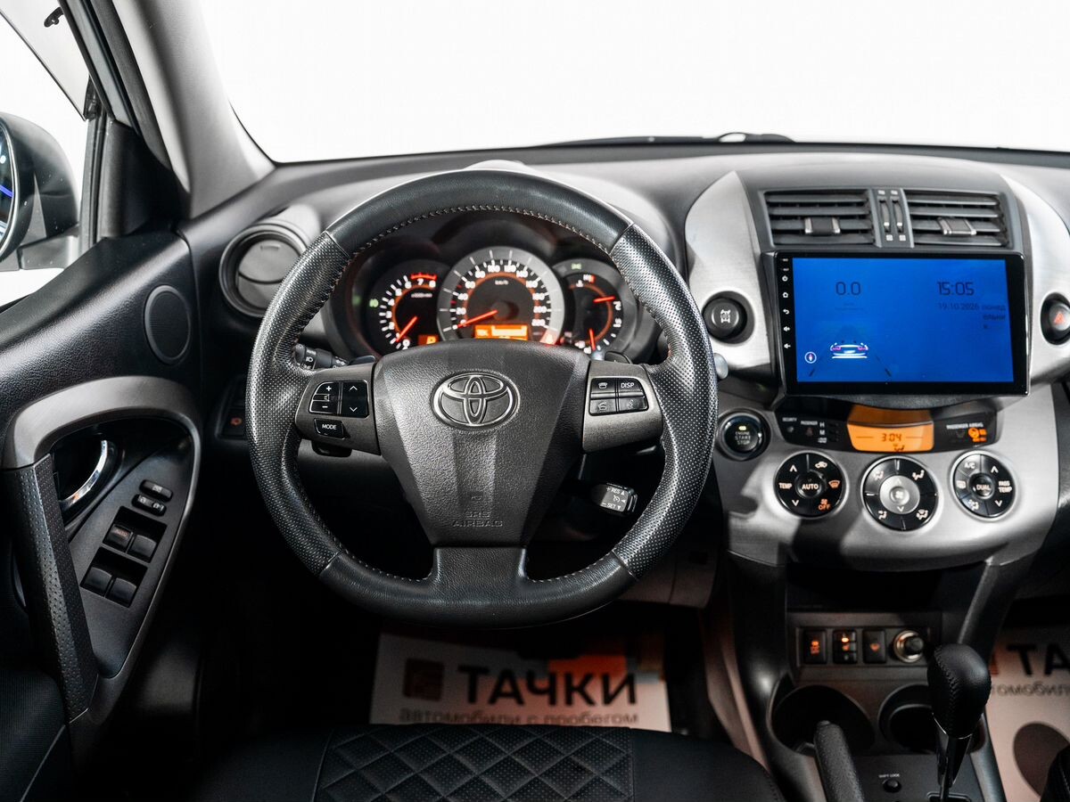 Toyota RAV4 2010 - фото автомобиля