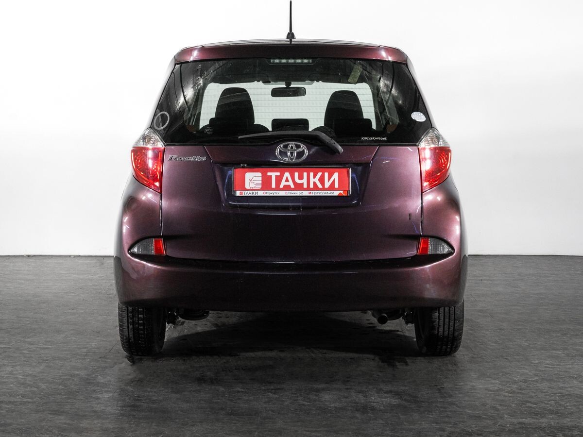 Toyota Ractis 2012 - фото автомобиля