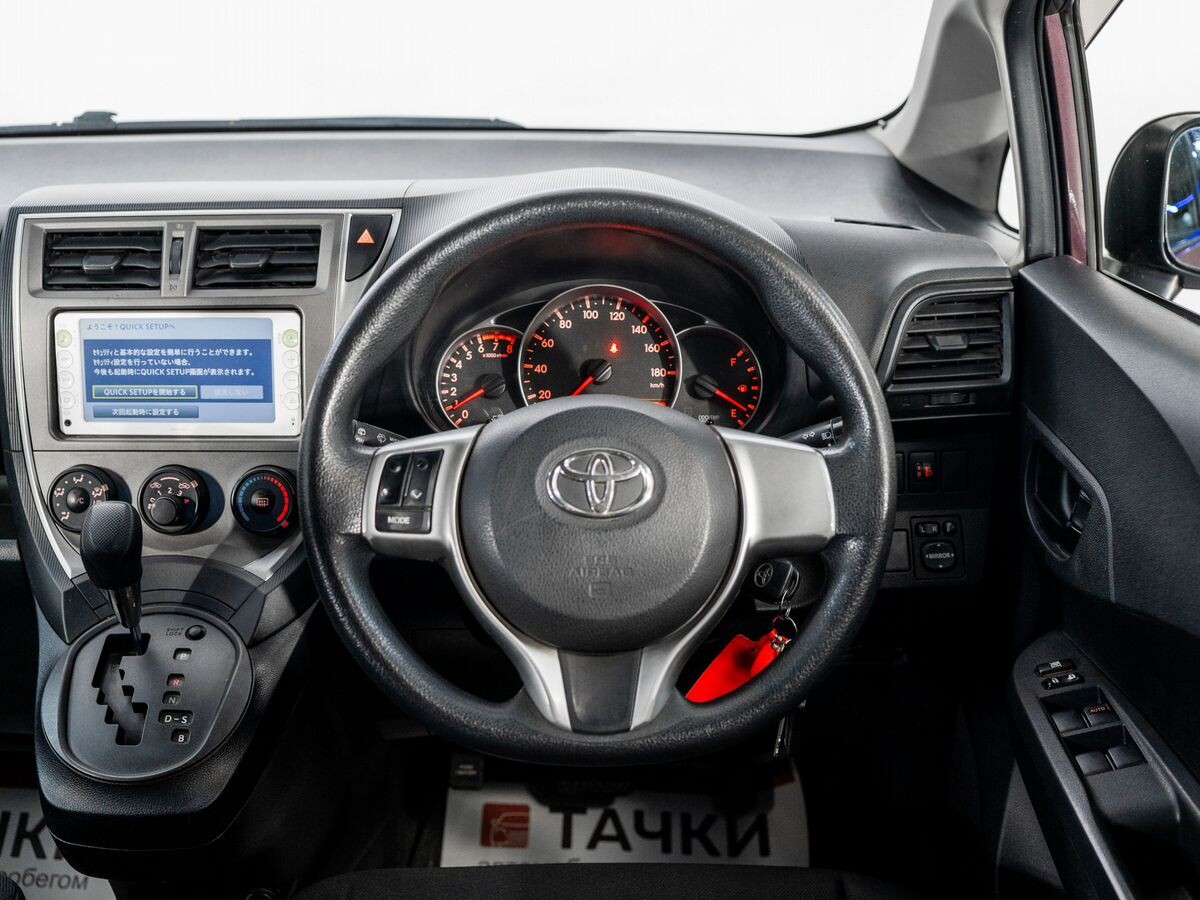 Toyota Ractis 2012 - фото автомобиля