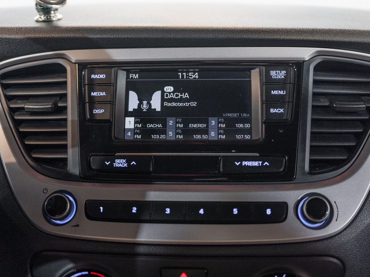Hyundai Solaris 2018 - фото автомобиля